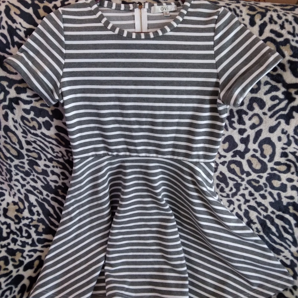 OVI striped Skater dress, Jr medium With Zipper Detail